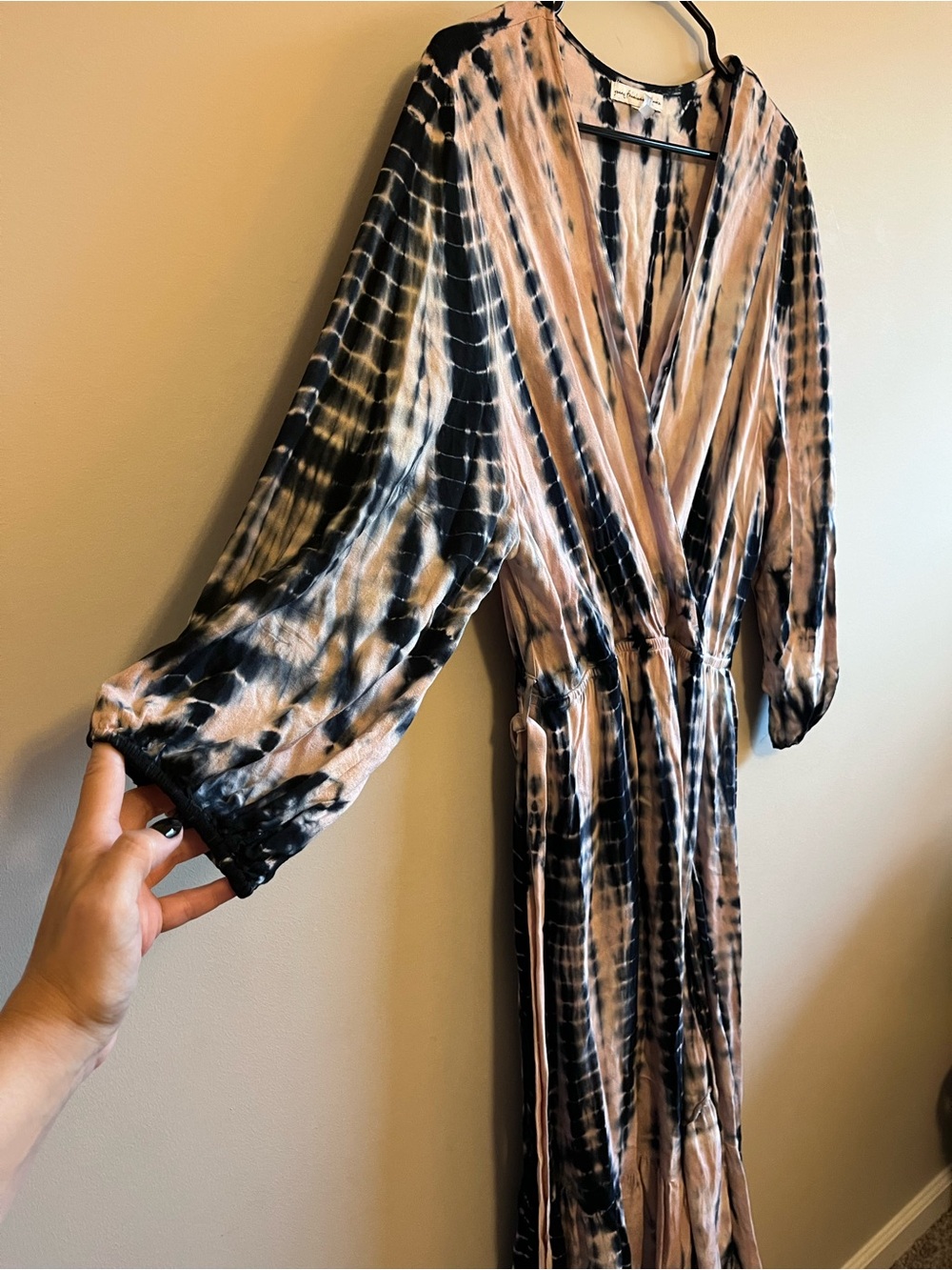 Young Fabulous & Broke Black and Blush Tie-Dye Wrap Maxi Dress - Picture 4 of 7